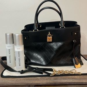 Michael Kors leather Tote bag *Great Condition*